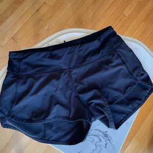 LULULEMON Speed Up Short Size 2 Black Colour